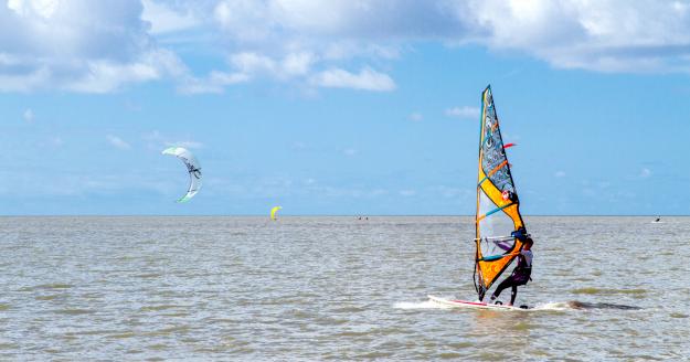 Kitesurfen im Wattenmeer, © Tourismus-Service Norden-Norddeich