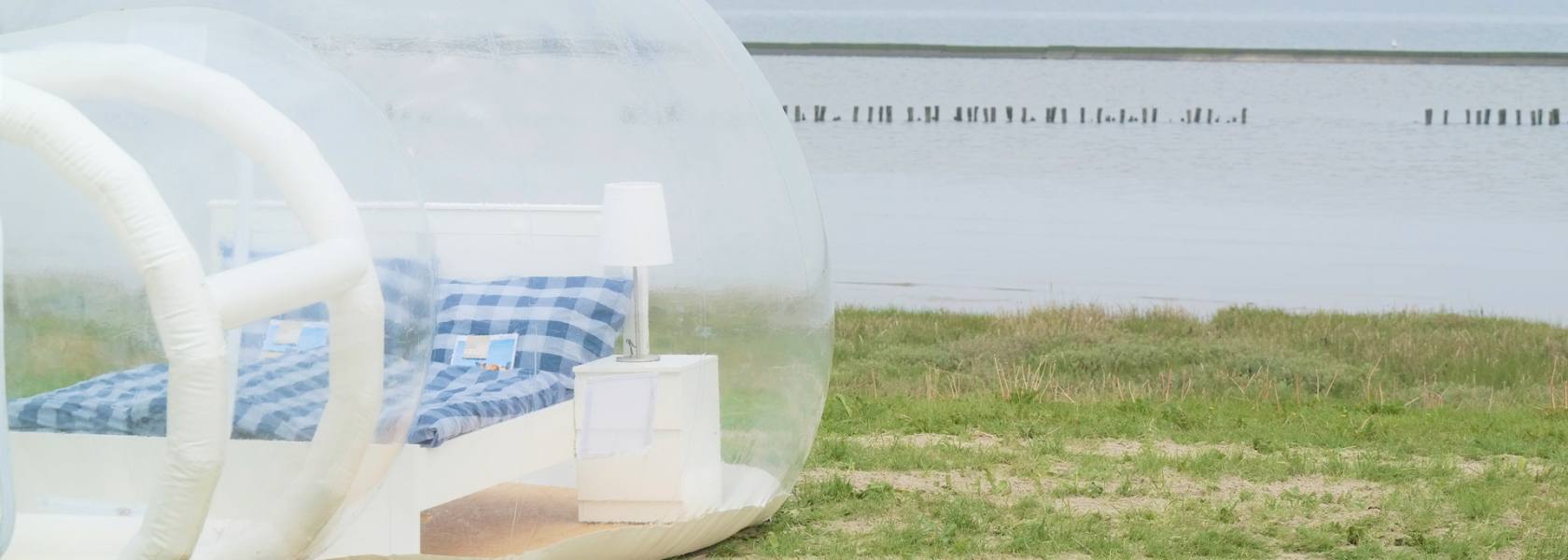 Bubble Tent mit Blick aufs UNESCO-Weltnaturerbe Wattenmeer, © Tourismus GmbH Gemeinde Dornum