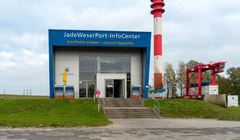 JadeWeserPort-InfoCenter, © Rainer Ganske / Wilhelmshaven Touristik &amp; Freizeit GmbH